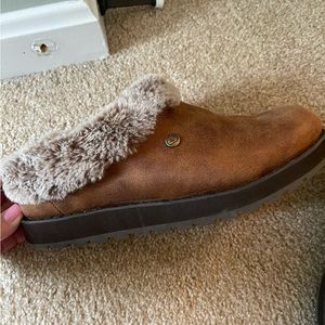 Bobs slippers. Faux fur lined